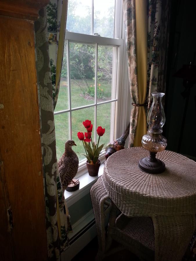 The Breakers Bed And Breakfast Digby Exterior photo