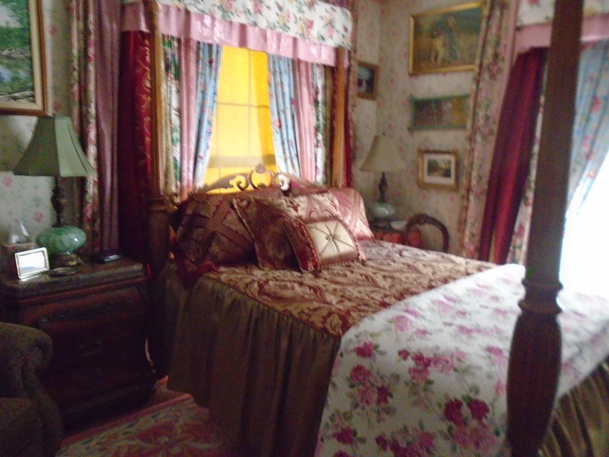 The Breakers Bed And Breakfast Digby Exterior photo